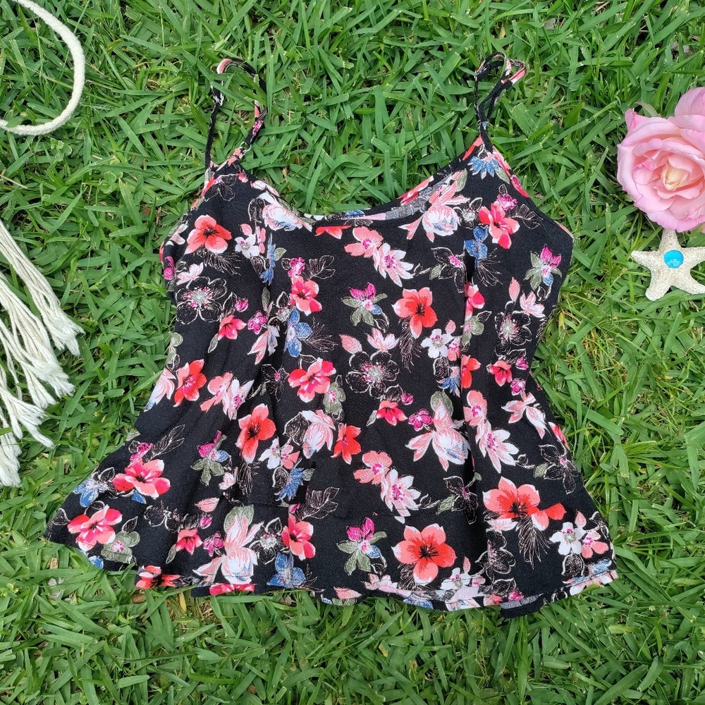 🏷️Buy 4 Get 1 Free🏷️Hollister Floral Tank Top